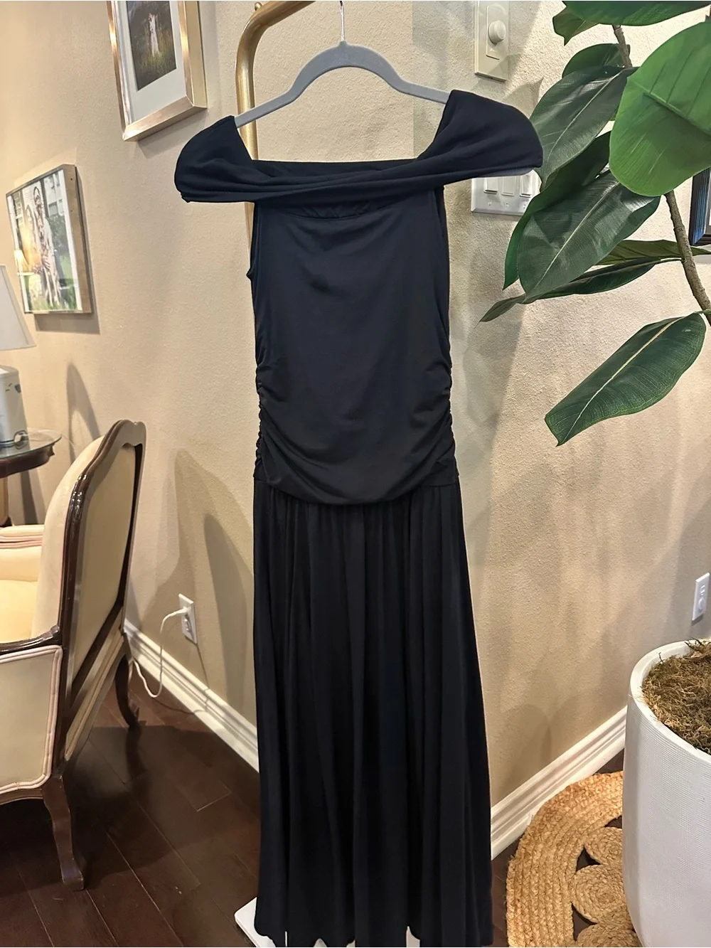 Abercrombie & Fitch Black Off-Shoulder Maxi Dress